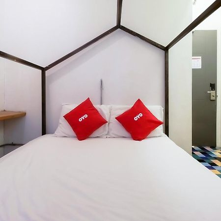 Spot On Junction Hostel Makati City Esterno foto