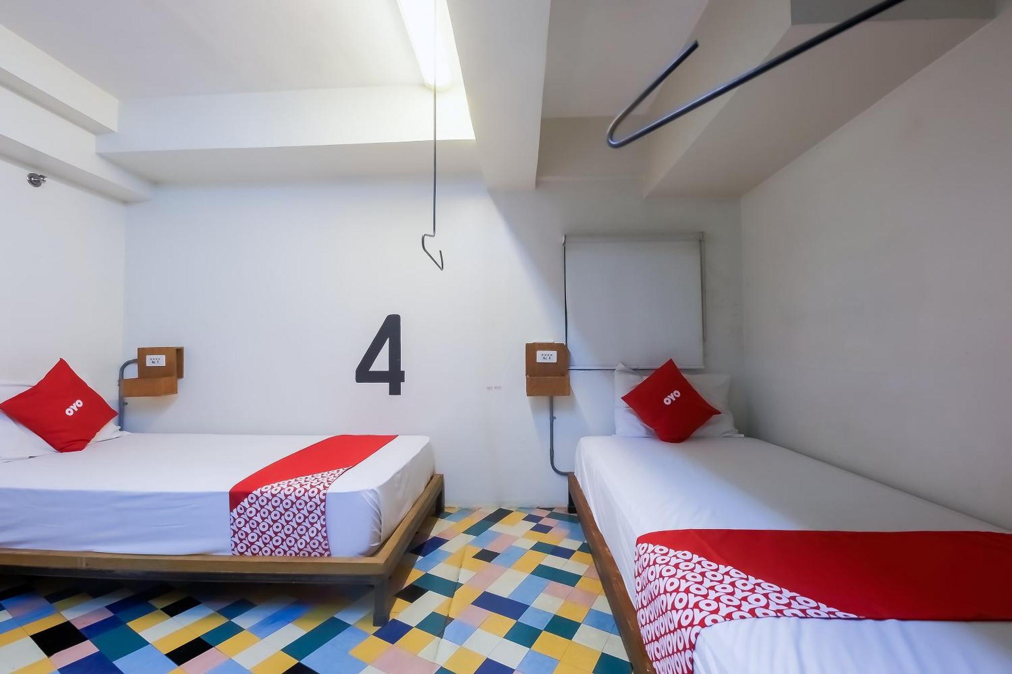 Spot On Junction Hostel Makati City Esterno foto