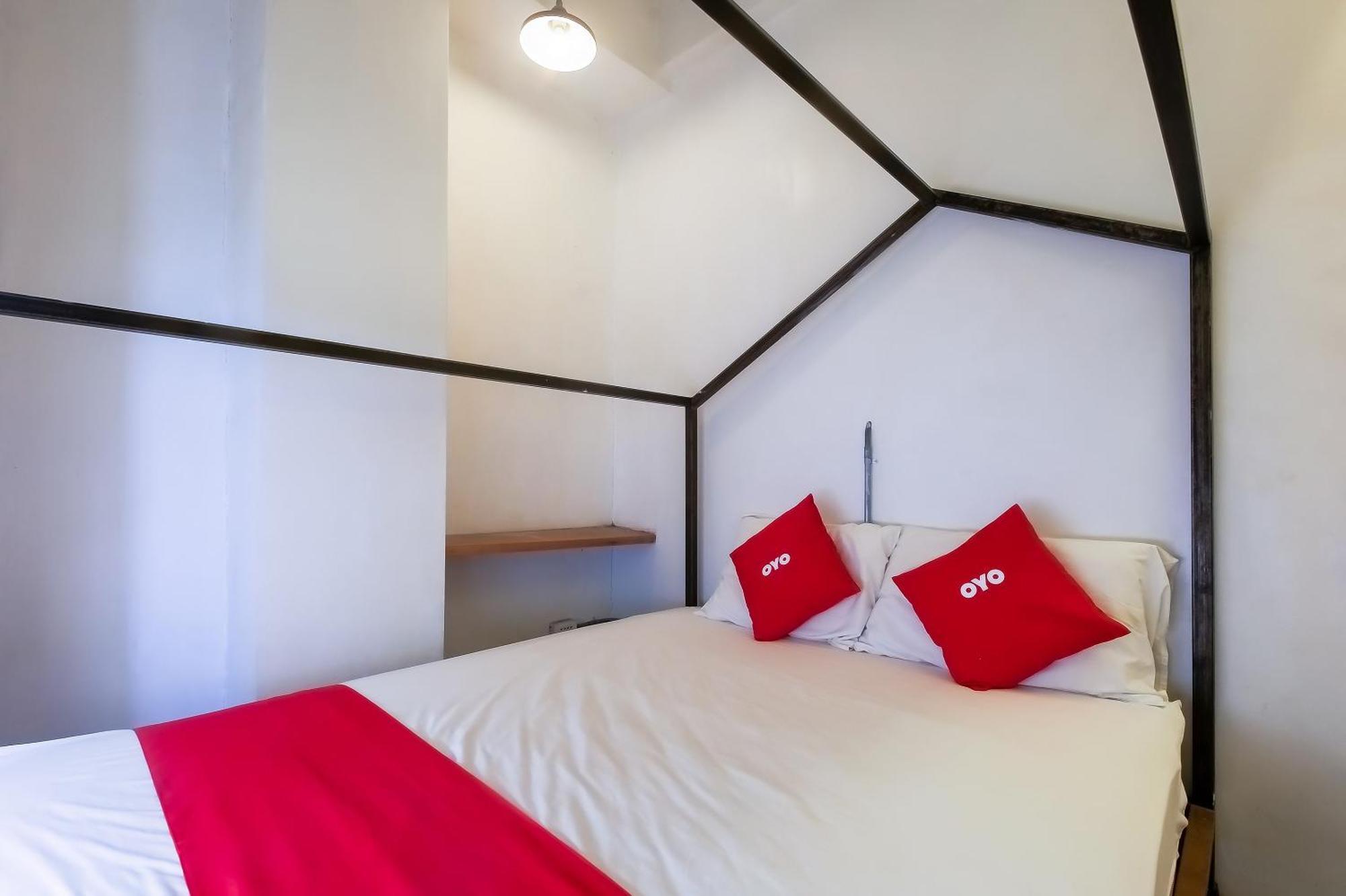 Spot On Junction Hostel Makati City Esterno foto