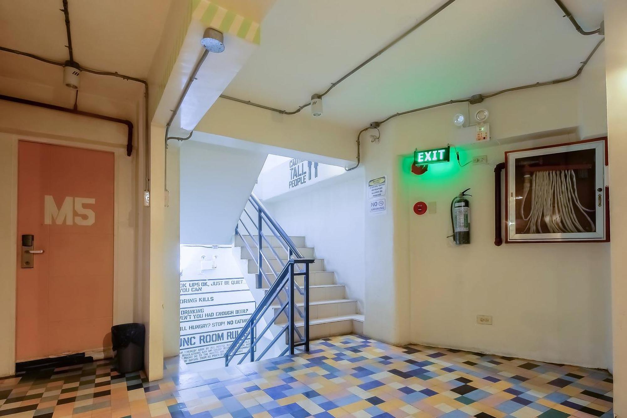 Spot On Junction Hostel Makati City Esterno foto