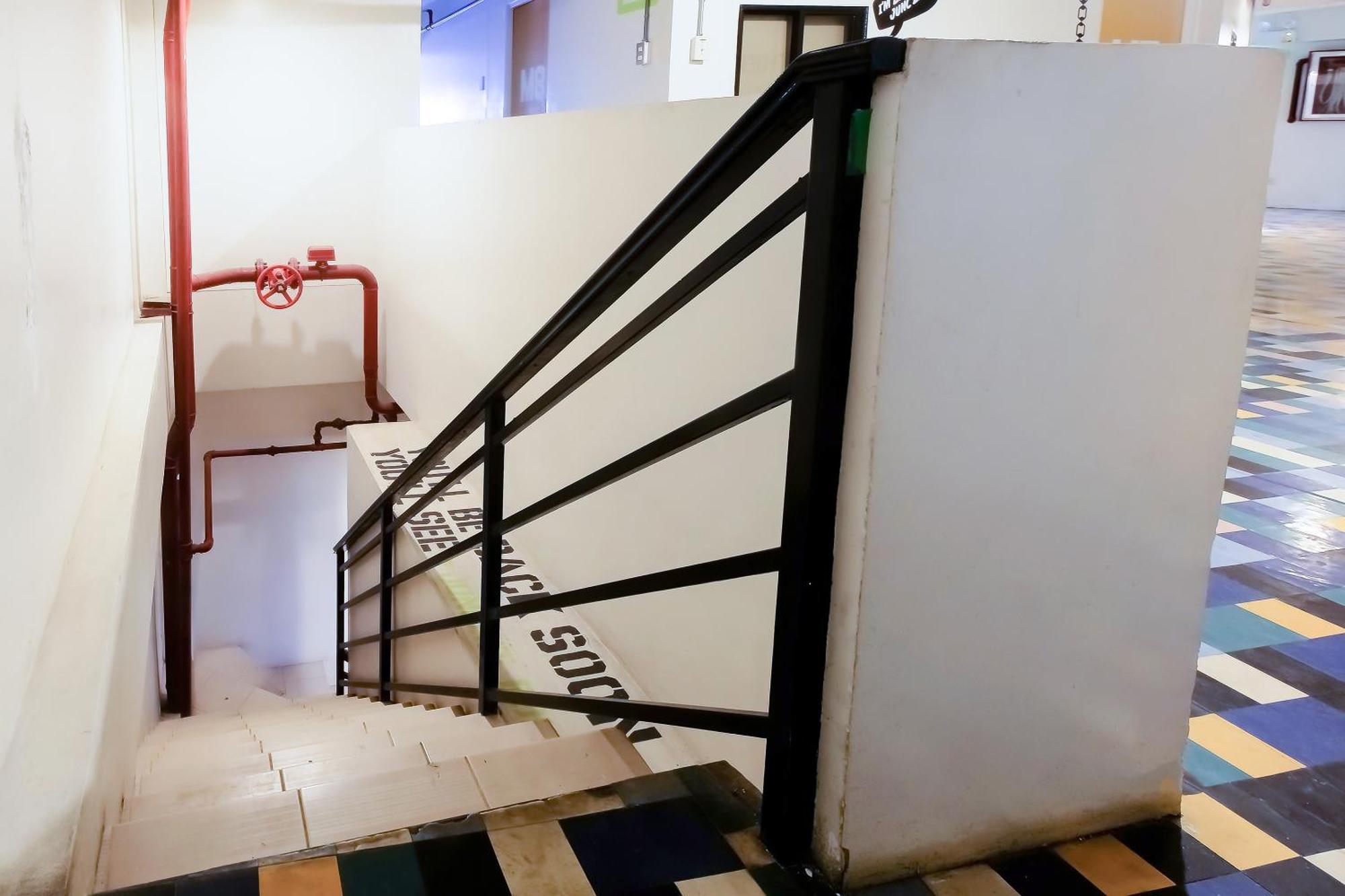Spot On Junction Hostel Makati City Esterno foto