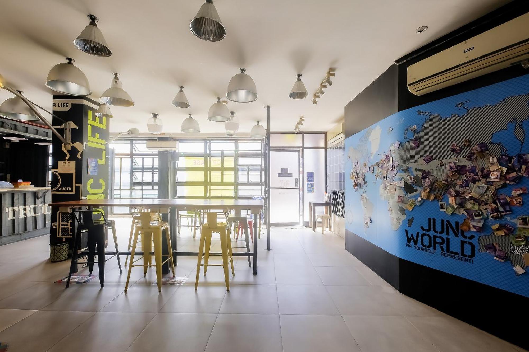 Spot On Junction Hostel Makati City Esterno foto
