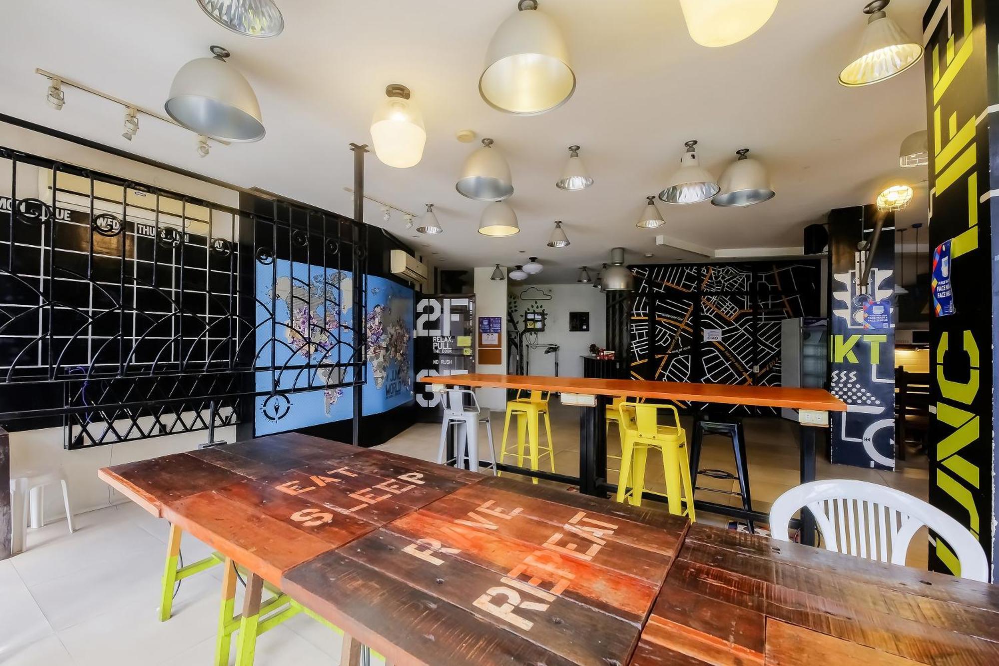 Spot On Junction Hostel Makati City Esterno foto