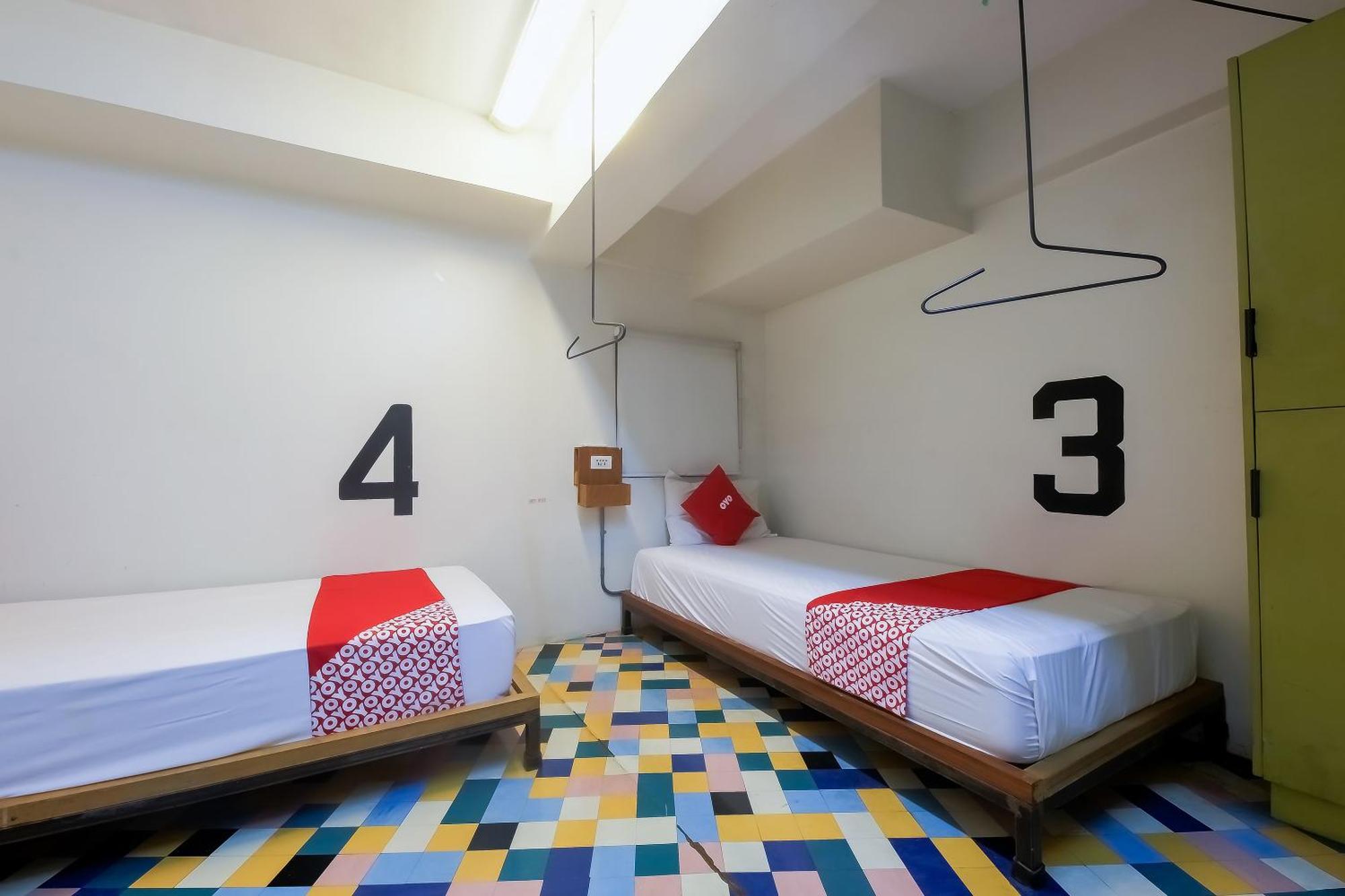 Spot On Junction Hostel Makati City Esterno foto