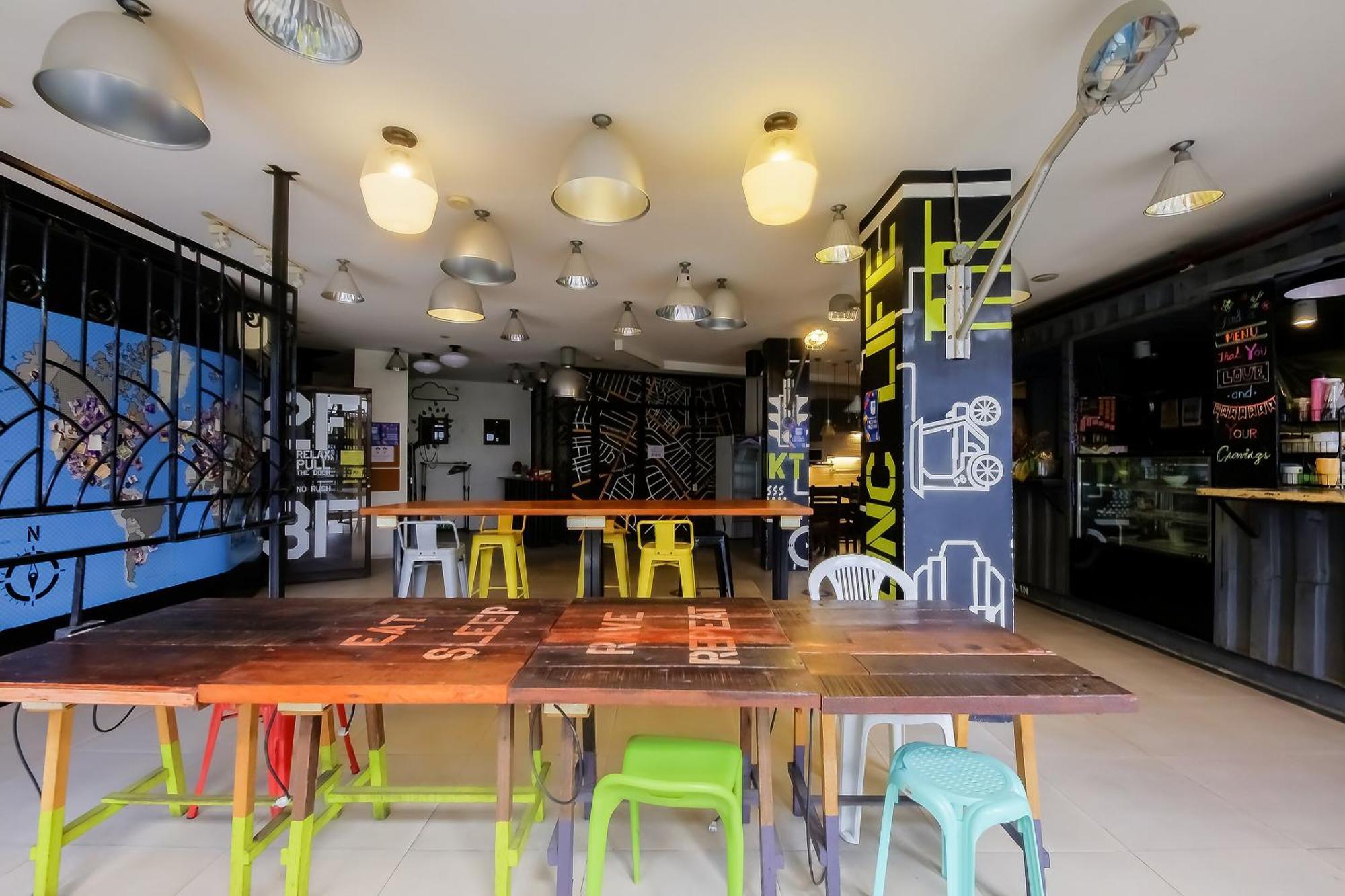 Spot On Junction Hostel Makati City Esterno foto